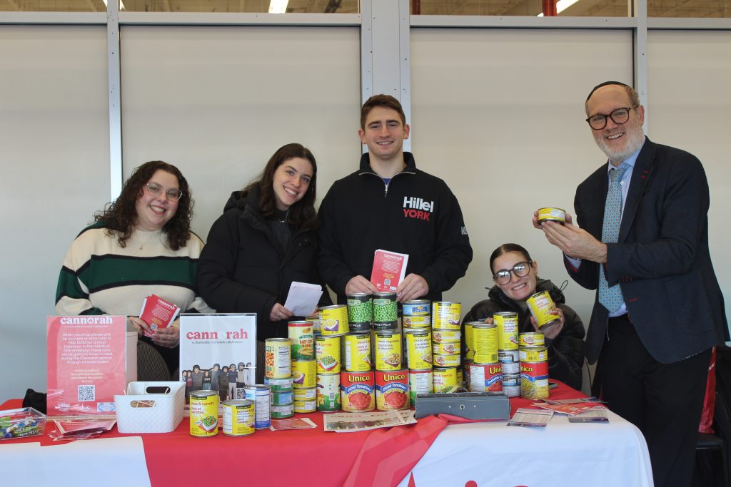 JLIC Toronto collecting cans for the cannorah
